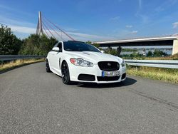Weiß Gebraucht 2010 Jaguar XF R Limousine | 29.000 €