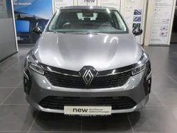 Grau Gebraucht 2024 Renault Clio V Evolution Limousine | 17.987 € (Fairer Preis)
