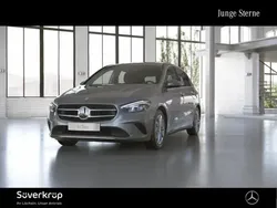 Metalliclack mountaingrau Gebraucht 2019 Mercedes B180 Progressive Van / Kleinbus | 19.250 € (Guter Preis)