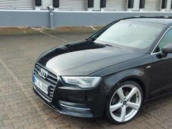 Schwarz Gebraucht 2013 Audi A3 Sportback S-Line Kleinwagen | 10.500 €