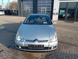 Grau Gebraucht 2005 Citroën C5 Limousine | 2.600 € (Teuer)