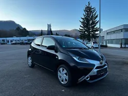 Schwarz Gebraucht 2018 Toyota Aygo Kleinwagen | 8.100 € (Fairer Preis)