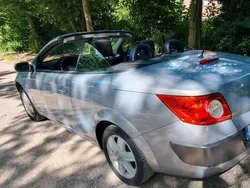 Grau Gebraucht 2004 Renault Mégane Cabriolet Cabrio | 1.000 € (Fairer Preis)