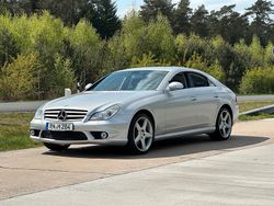 Silber Gebraucht 2007 Mercedes CLS350 AMG Limousine | 15.500 €