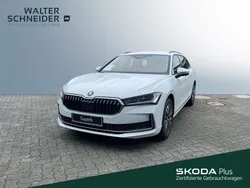 Kristallweiß uni Neu 2025 Skoda Superb Selection Kombi | 41.490 € (Etwas zu teuer)