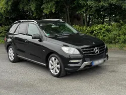Schwarz Gebraucht 2011 Mercedes ML350 SUV | 11.700 €