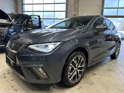 Grau Gebraucht 2024 Seat Ibiza XCELLENCE Limousine | 18.200 € (Guter Preis)
