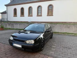 Schwarz Gebraucht 2023 VW Golf VIII Kleinwagen | 4.000 €