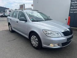 Silber Gebraucht 2011 Skoda Octavia Kombi | 4.300 € (Guter Preis)