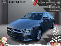 Metalliclack mountaingrau Gebraucht 2022 Mercedes A250 Style Limousine | 24.470 € (Fairer Preis)