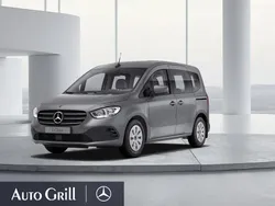 Chromitgrau metallic Gebraucht 2022 Mercedes T180 Van / Kleinbus | 24.950 € (Guter Preis)