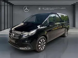 Schwarz Gebraucht 2024 Mercedes EQV300 Van / Kleinbus | 52.400 € (Etwas zu teuer)