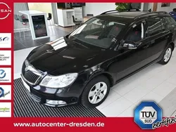 Schwarzmagic perleffekt Gebraucht 2012 Skoda Octavia Ambition Kombi | 4.680 € (Guter Preis)