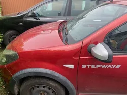 Rot Gebraucht 2012 Dacia Sandero Stepway Kleinwagen | 3.690 € (Fairer Preis)