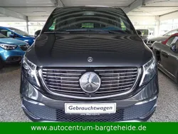 Graphitgrau Gebraucht 2021 Mercedes EQV300 Van / Kleinbus | 41.990 € (Guter Preis)