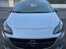 Silber Gebraucht 2018 Opel Corsa Color Edition Limousine | 8.500 € (Fairer Preis)