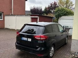 Schwarz Gebraucht 2017 Ford C-MAX Cool & Connect Van / Kleinbus | 10.400 € (Guter Preis)