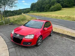 Rot Gebraucht 2005 VW Golf V GTI Limousine | 3.499 €