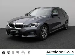 Mineralgrau metallicb39schwarz Gebraucht 2021 BMW 330e Sport Line Limousine | 27.999 € (Fairer Preis)