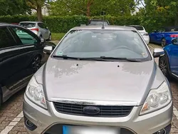 Silber Gebraucht 2010 Ford Focus Cabriolet Cabrio | 4.000 € (Fairer Preis)