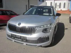 Brilliantsilber metallic Neu 2024 Skoda Kamiq First Edition SUV | 25.490 € (Fairer Preis)