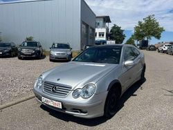 Silverstonemetallic Gebraucht 2002 Mercedes C230 Coupé | 888 € (Superpreis)