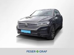 Grenadillschwarz metallic Gebraucht 2024 VW Touareg Basis SUV | 58.920 € (Fairer Preis)