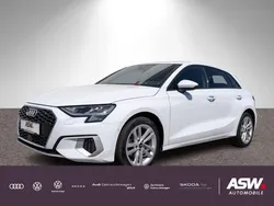 Gletscherweiß metallic Gebraucht 2022 Audi A3 Advanced Limousine | 25.460 € (Fairer Preis)