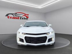 Weiß Gebraucht 2016 Chevrolet Camaro | 25.790 € (Etwas zu teuer)