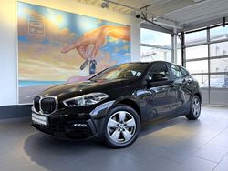 Schwarz 2 Gebraucht 2022 BMW 116 Advantage Kleinwagen | 18.820 € (Fairer Preis)