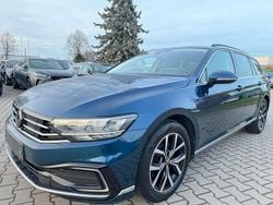 Blau Gebraucht 2022 VW Passat GTE Limousine | 14.490 € (Guter Preis)