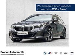 Grau Gebraucht 2024 BMW 520 M Sport Kombi | 48.330 € (Guter Preis)