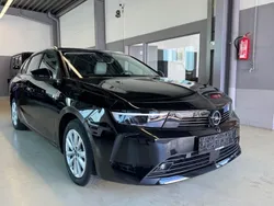 Lackierung schwarz perla nera/ Gebraucht 2023 Opel Astra Elegance Kombi | 21.900 € (Guter Preis)