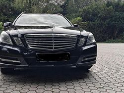 Schwarz Gebraucht 2010 Mercedes 250 Kombi | 8.500 €