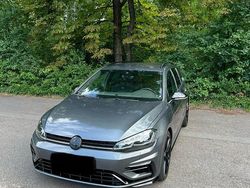 Grau Gebraucht 2019 VW Golf VII R Kombi | 25.990 €
