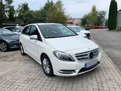 Weiß Gebraucht 2013 Mercedes B180 Van / Kleinbus | 7.000 €