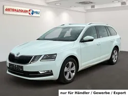 Weiß Gebraucht 2018 Skoda Octavia Kombi | 7.999 € (Guter Preis)