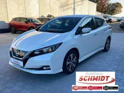 Weiß Gebraucht 2021 Nissan Leaf Acenta Kleinwagen | 12.950 € (Guter Preis)