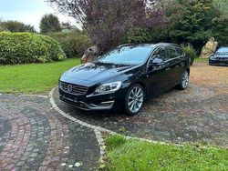 Schwarz Gebraucht 2015 Volvo V60 Ocean Race Kombi | 11.900 € (Teuer)