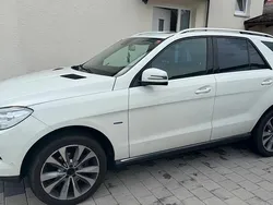 Weiß Gebraucht 2012 Mercedes ML350 SUV | 17.390 €