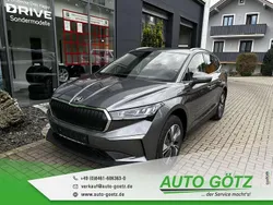 Graphite grau metallic Gebraucht 2024 Skoda Enyaq iV Suite SUV | 42.690 € (Guter Preis)