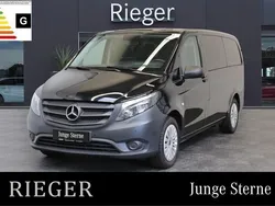 Black metallic Gebraucht 2023 Mercedes Vito Van / Kleinbus | 38.499 € (Fairer Preis)