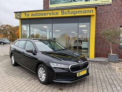 Schwarz Gebraucht 2024 Skoda Superb Kombi | 33.490 € (Guter Preis)