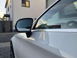 Weiß Gebraucht 2016 Mercedes C200 AMG line Coupé | 24.900 €