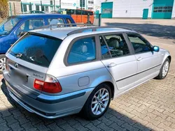 Silber Gebraucht 2003 BMW 320 Kombi | 3.200 €