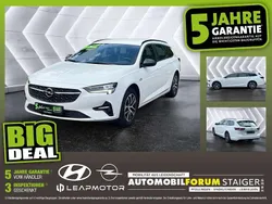 Jade weiss/arktis weiss Gebraucht 2022 Opel Insignia Edition Kombi | 18.290 € (Fairer Preis)