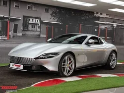Grau Gebraucht 2021 Ferrari Roma Coupé | 239.999 €