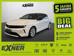 Arktis weiss / dach in schwarz Gebraucht 2023 Opel Astra Elegance Limousine | 19.900 € (Guter Preis)