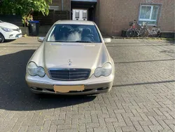 Gold Gebraucht 2003 Mercedes C200 Limousine | 1.800 € (Fairer Preis)