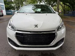 Lack weiss banquise/deckende l Gebraucht 2016 Peugeot 208 Active Kleinwagen | 4.700 € (Superpreis)